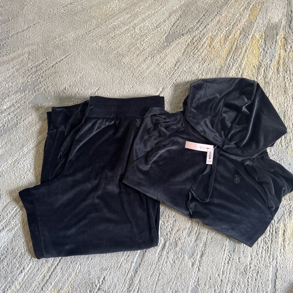 Victoria Secret On Point Velour tracksuit matching set jacket joggers XXL new - Picture 1 of 11